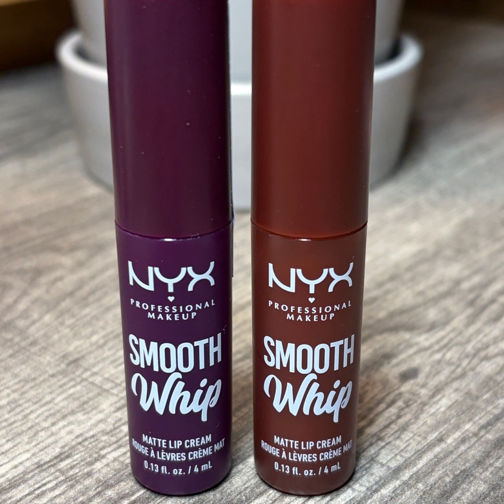 🌵5 for $20🌵NYX Faux Fur & Berry Bed Sheets Smooth Whip Matte Lip Cream Set